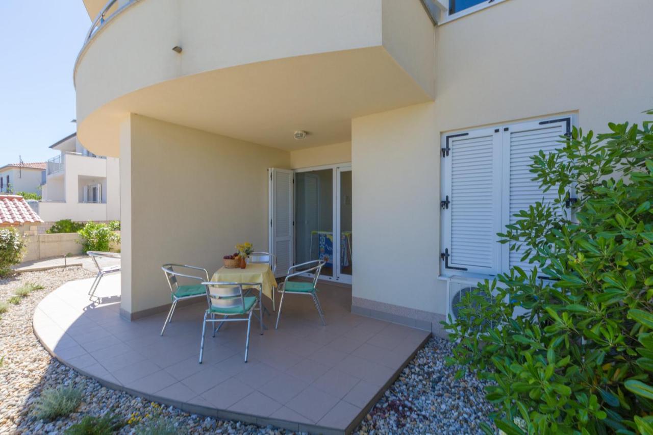 Appartement Dakovic Boba à Šilo Extérieur photo